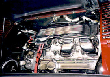 V8engine.jpg (51786 bytes)